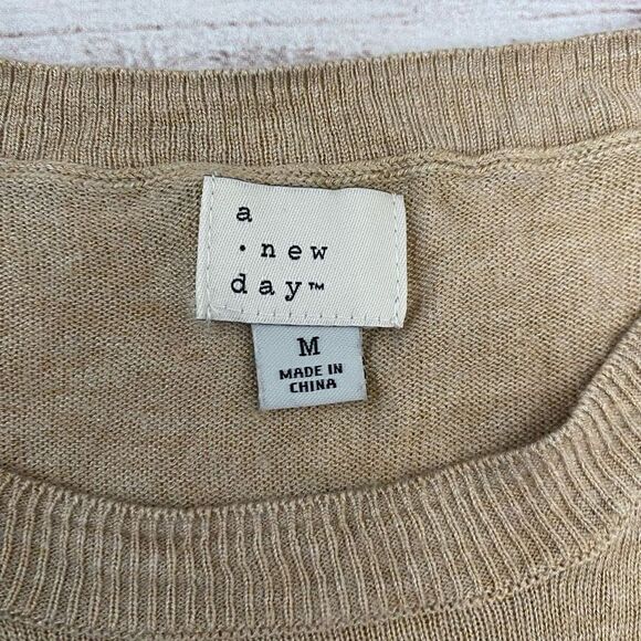 A New Day scoopneck Longsleeve lightweight sweater tan sz M women - Picture 9 of 10